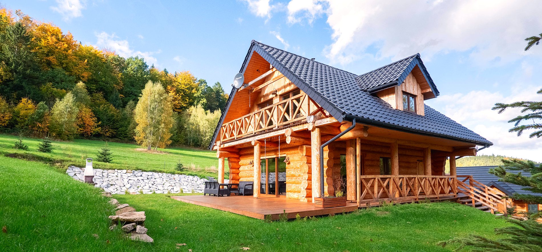 Świdnica DW – dom z bali okrągłych świerkowych